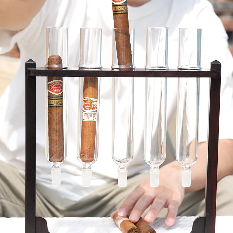 Humidificador inyector de sabor para cigarros
