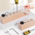 Juguete Montessori de madera con tablero de tornillos